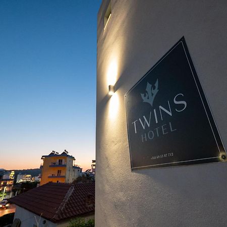 Twins Hotel Ksamil Bagian luar foto