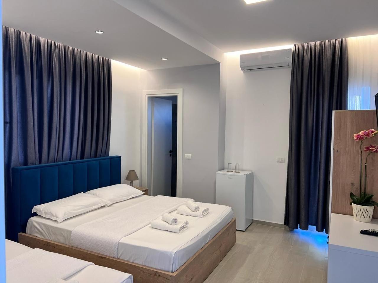 Twins Hotel Ksamil Bagian luar foto